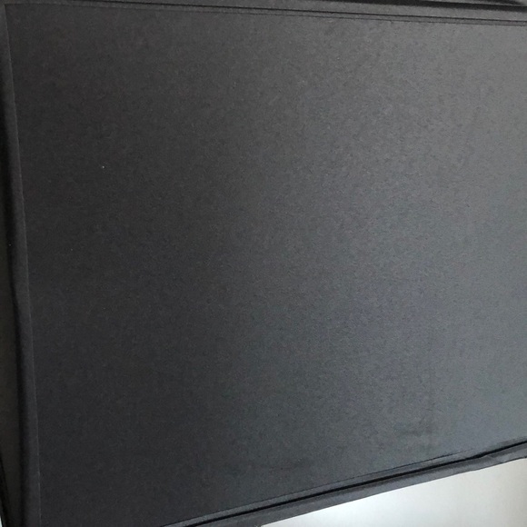 Black and silver side table lamp 🌿 - Picture 3 of 4